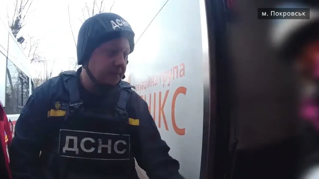 Rescuers as part of the “PHOENIX” evacuation group evacuated 2 residents of Avdiivka