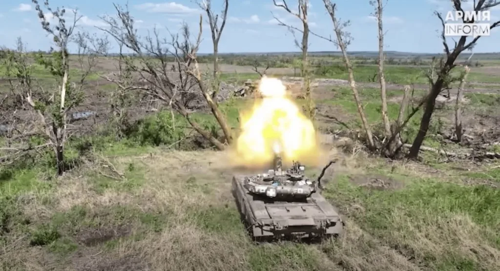 ​The Armed Forces of Ukraine Have Whole Tank Company of Captured T-80 Tanks