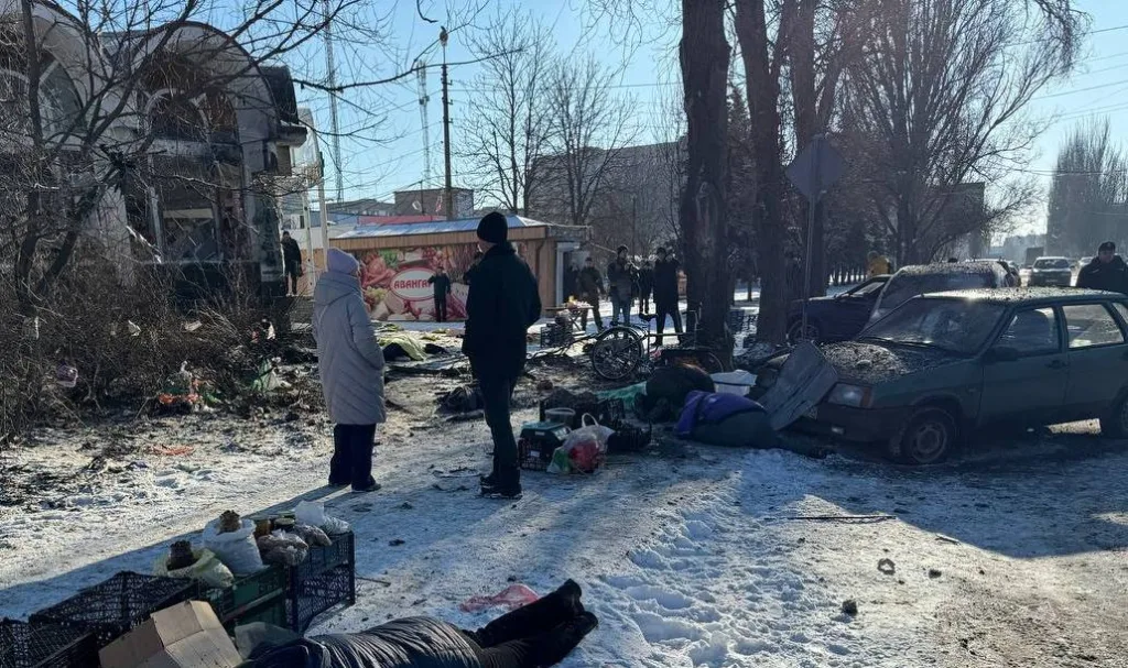 Explosions rocked the market in Donetsk: more than 10 people died (Video)