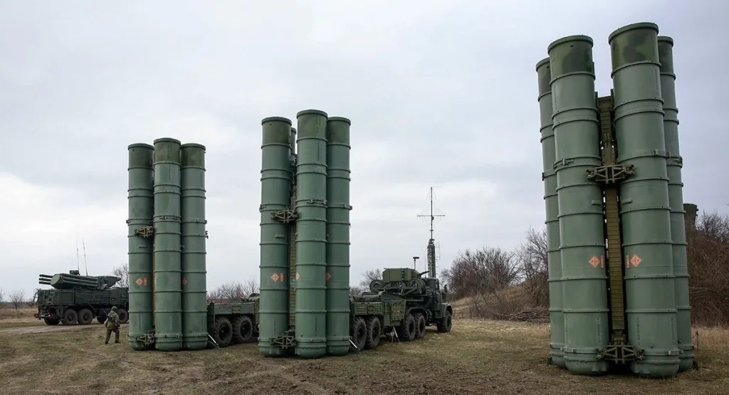 S-300 AD Systems being Deployed Near St. Petersburg, Russia Following Ukrainian Drone Attacks