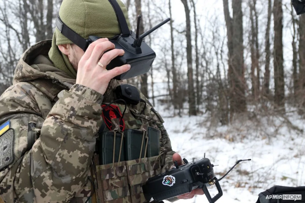 The operator of the “Spartan” brigade directed the drone directly into the enemy dugout (Video)