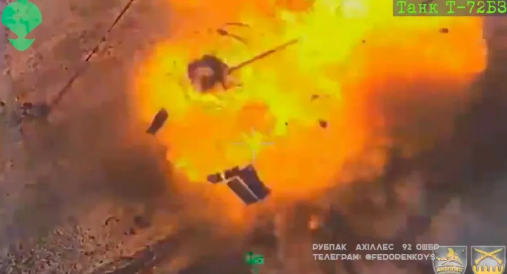 Video shows Ukrainian FPV Drone tearing off the turret of Russian T-72B3 Tank