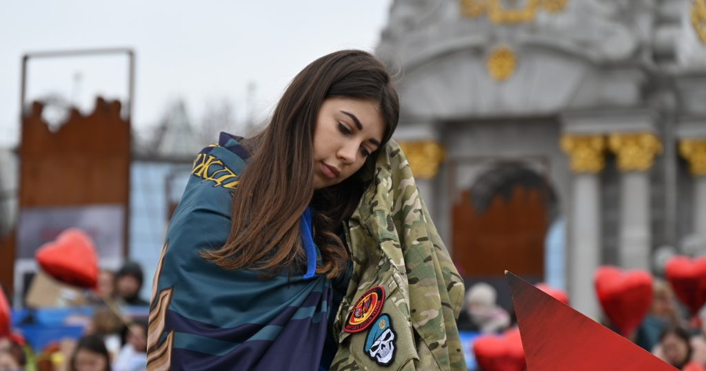 13:58 Promotion "Two hearts in captivity" in support of prisoners of war took place in the center of Kyiv. VIDEO + PHOTO report 6057