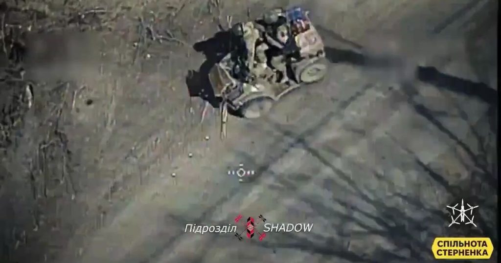 18:00 A kamikaze drone attacked an ATV with invaders in the Avdiivka direction. VIDEO 4 42821