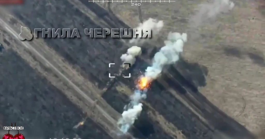 22:19 05.03 Ukrainian defenders destroyed three enemy MLRS "Hurricane" by using "HIMARS". VIDEO 11 15231